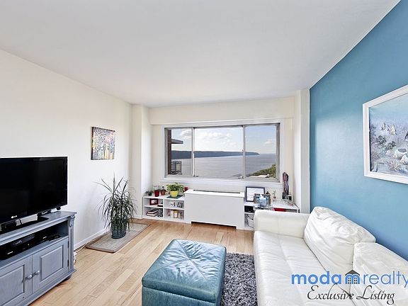 3rd image of 2621 Palisade Ave APT 17-G