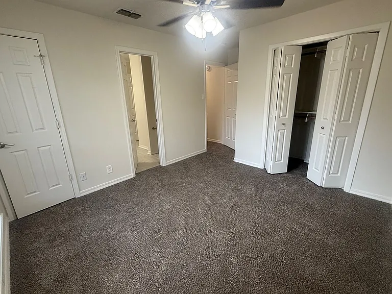206 Cambridge Rd — Photo 41