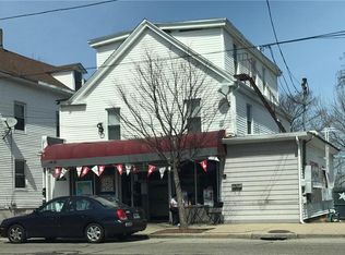 43 Douglas Ave, Providence, RI 02908