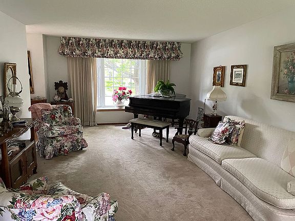Living Room Facing West