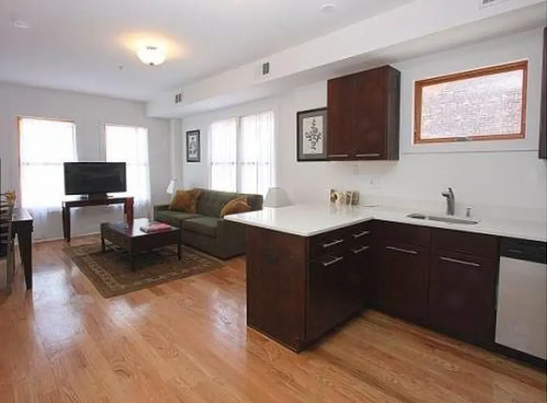 71 Palisades Ave — Photo 3