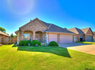 11925 Whitney Way, Oklahoma City, OK 73131