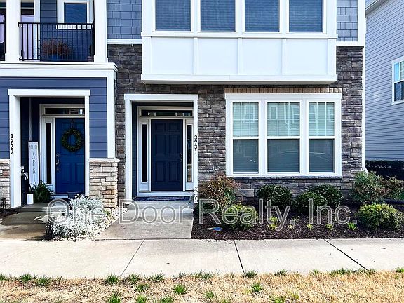 2nd image of 3931 Prospect St