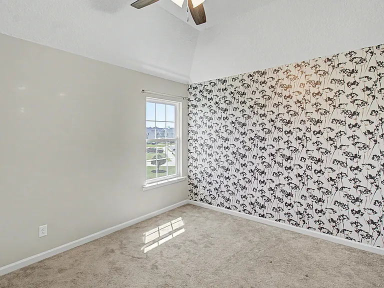 976 Oak Crest Dr — Photo 25