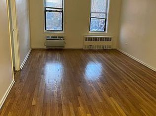 142-25 Pershing Cres #4A, Jamaica, NY 11435
