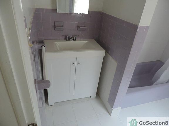 4th image of 37 Orchard St Floor 1