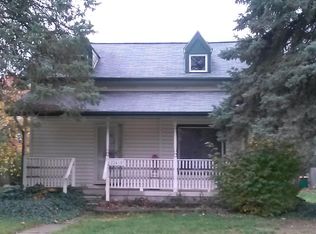 22415 Power Rd, Farmington, MI 48336