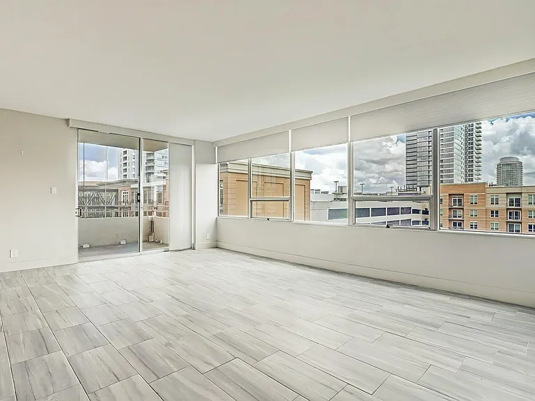 2701 Westheimer Rd #8B — Photo 5