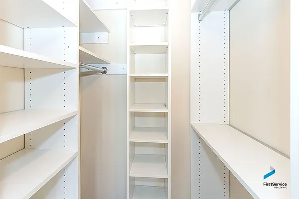 Rented by FirstService Realty (legacy) | media 27