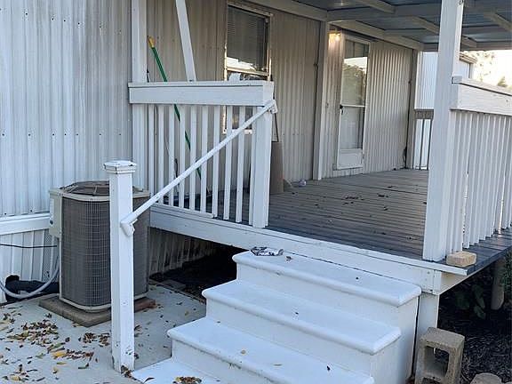 4th image of 404 Bartlett Bend Dr