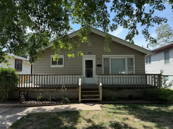 2806 Jackson St, Bellevue, NE 68005