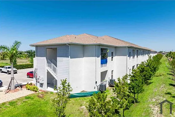 3303 SW 8th Ct #208 — Photo 6