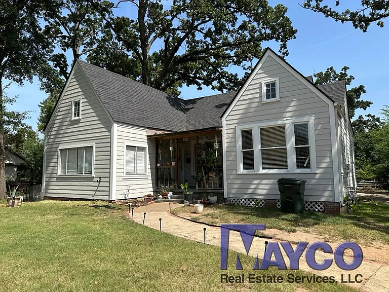 234 Topeka St — Photo 7