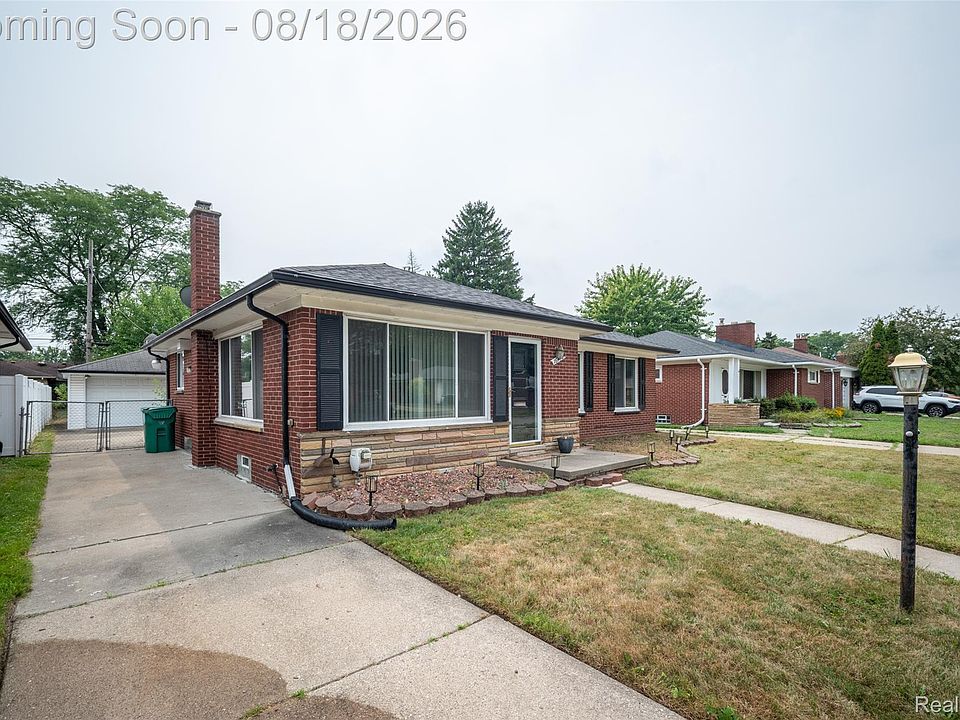 16786 Sprenger Ave, photo 3