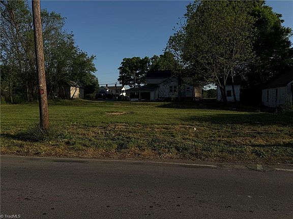 4th image of 0 E Main St