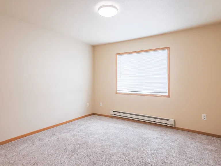 Amber Valley Apartments — Photo 9