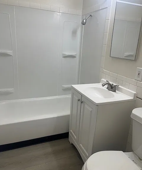 Orchard Glen Apartments — Photo 51