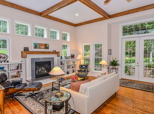 2944 Miller Heights Rd, Oakton, VA 22124