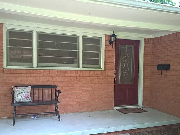 2nd image of 3428 Silverwood Dr