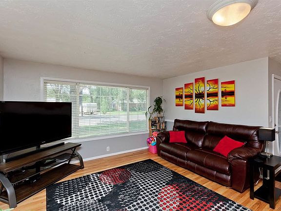5th image of 606 Partee Dr