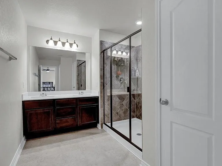 667 Anthem Ln — Photo 18
