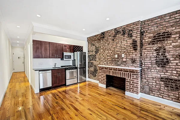 Rented by Bold New York | media 7