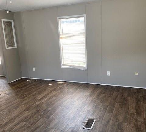 4th image of 609 Vz County Road 3447