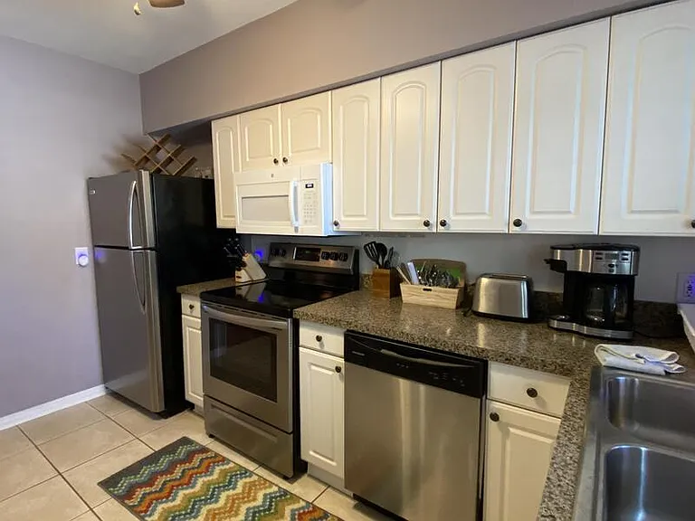 117 N Fern Creek Ave — Photo 12