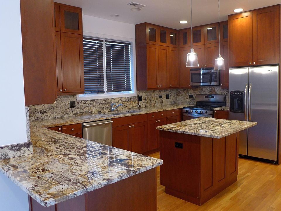 #302 - Kitchen