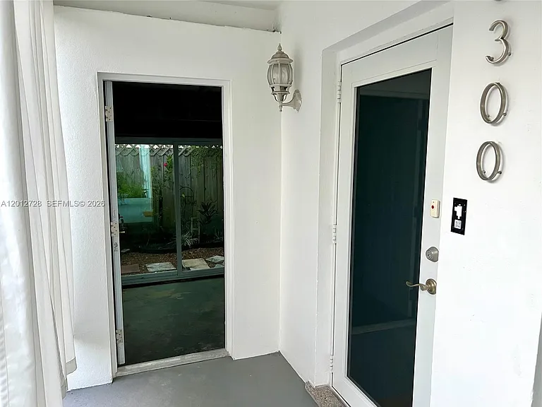 5300 NW 1st Ave — Photo 33