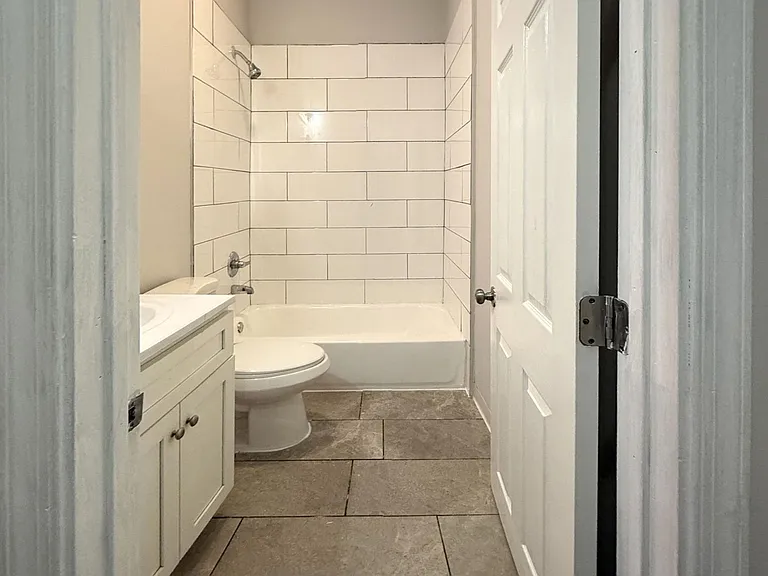 2229 N Cleveland St — Photo 5