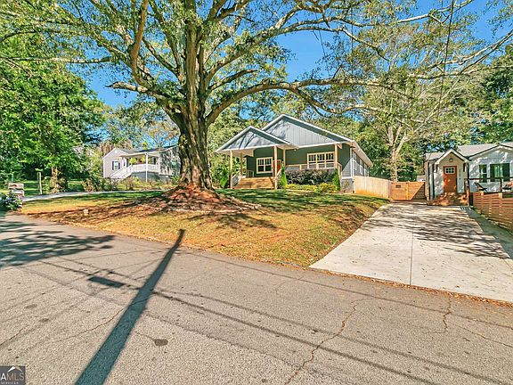 3rd image of 3573 Orchard Cir