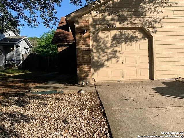 6323 Worchester Knls — Photo 2