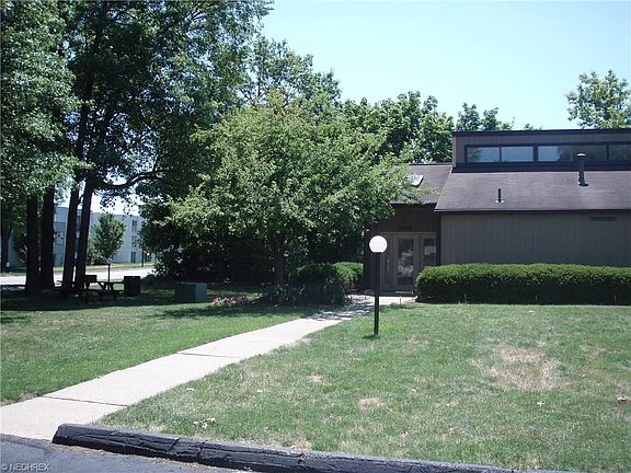 3rd image of 1633 Cedarwood Dr APT 222