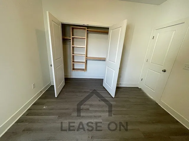 1719 S Hickory Creek Ct — Photo 2