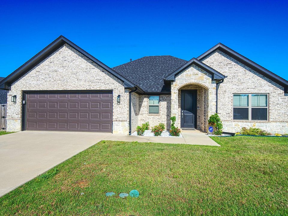 1st image of 11432 Lindsey Garden Dr