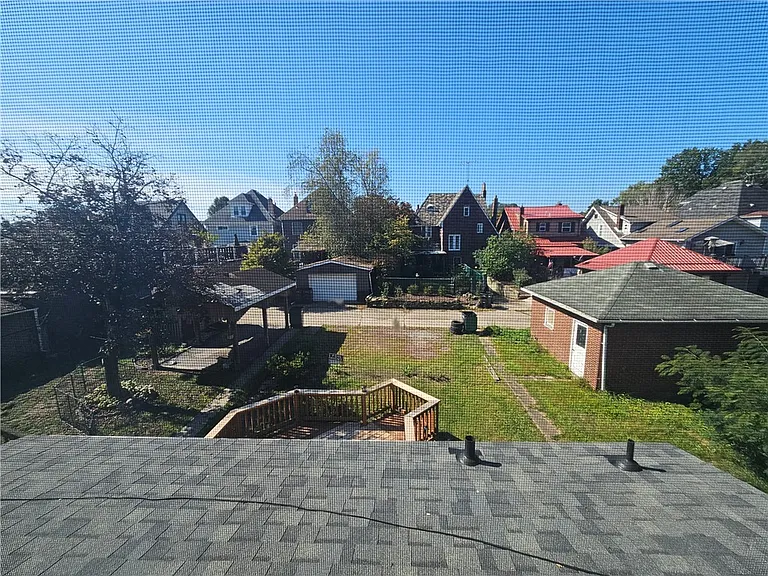 1127 Highland St #2 — Photo 22