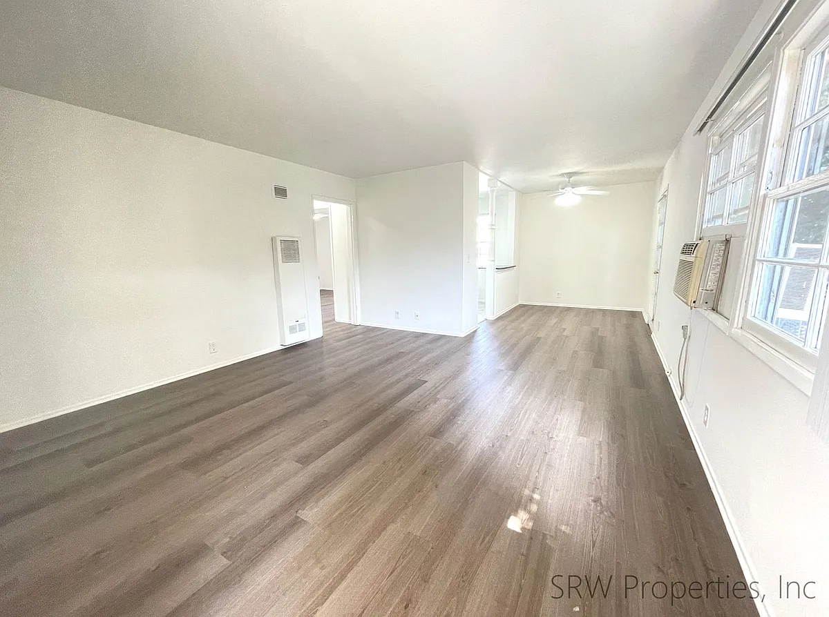 Building Photo - 4706-4708 Kester Ave