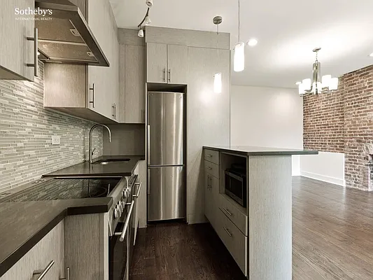 Rented by Sotheby's International Realty | media 3