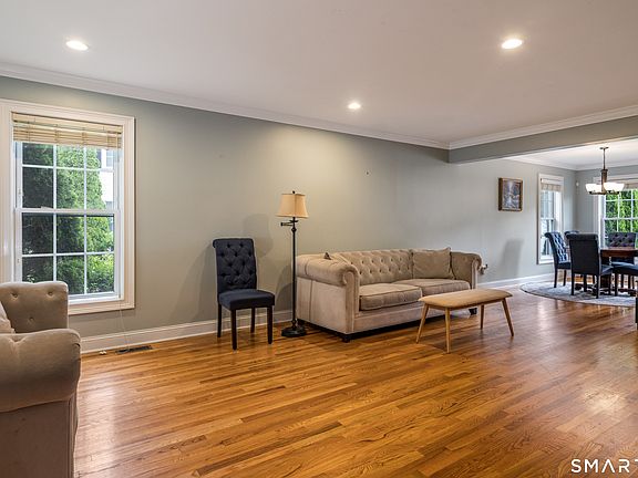 2nd image of 12 West Sussex Place #12