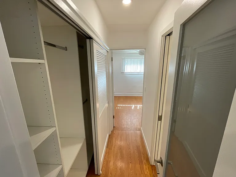 Braddock Dr — Photo 19