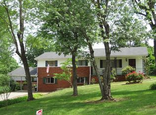 1364 Polaris Dr, Hixson, TN 37343