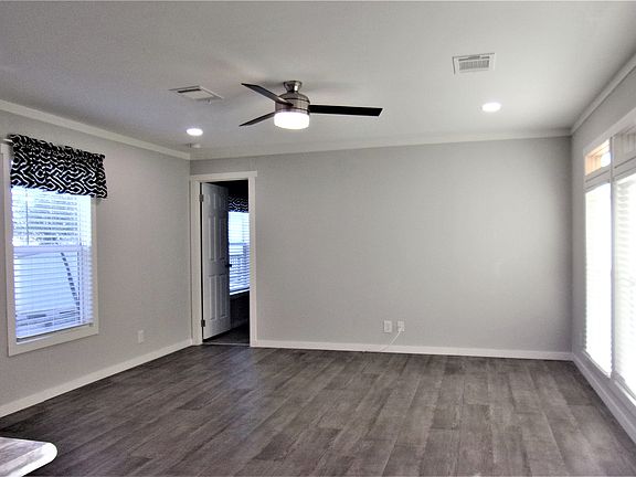 2nd image of 4819 Lunar St #Fkv1z0