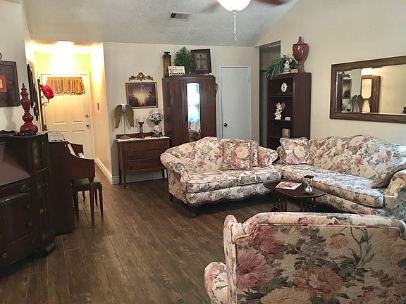 4th image of 32 Sarita Rd