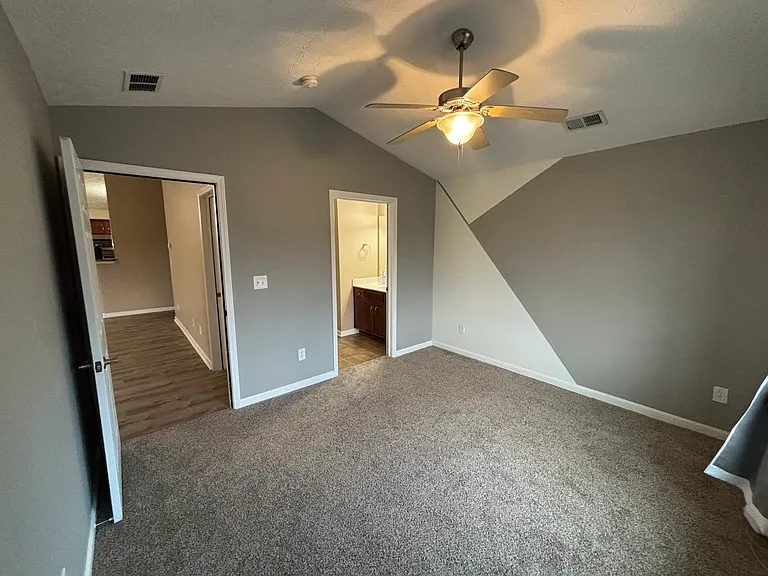 9400 Clubview Dr #201 — Photo 17