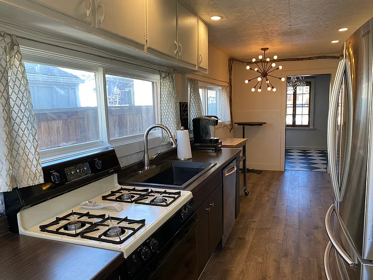1157 S Emerson St — Photo 9