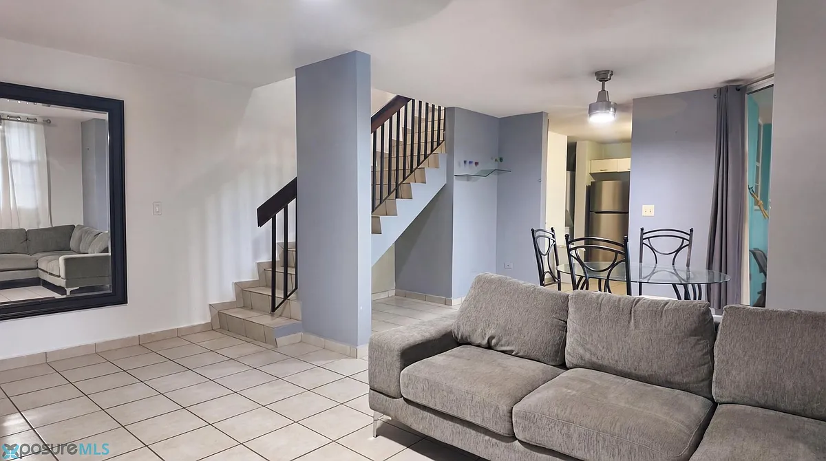 Building Photo - 683 Avenue Shl #233