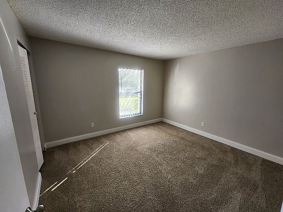 4th image of 2434 N John Young Pkwy APT 4