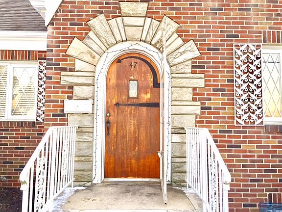 SOLID WOOD DOOR