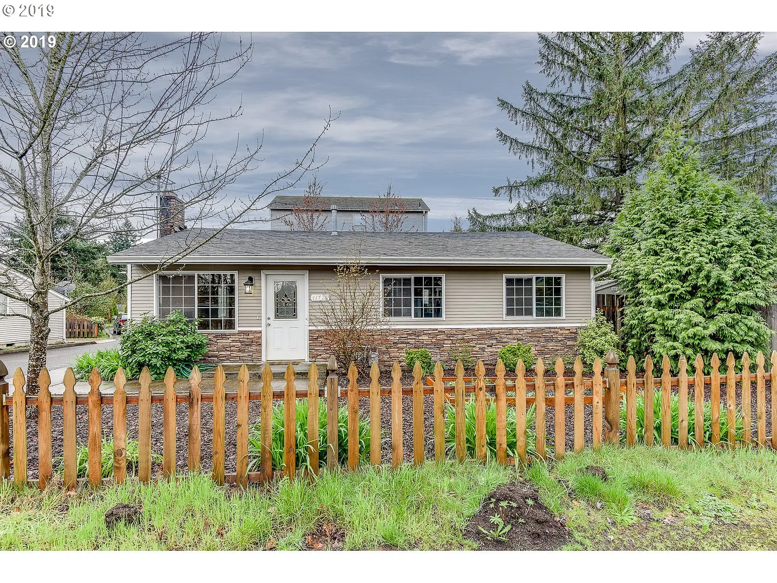 11726 SE Harold St photo 1